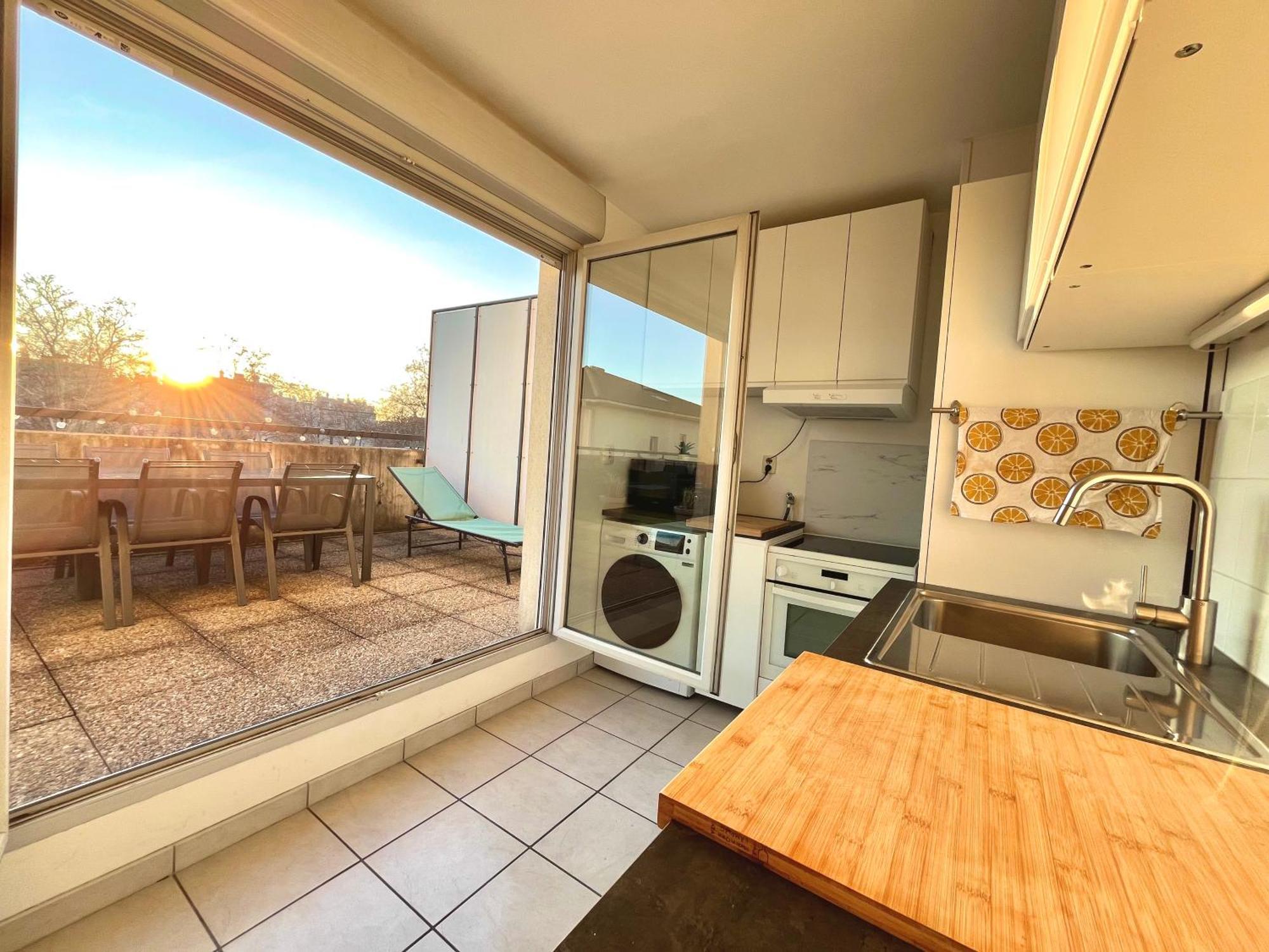 Bngo I Immense Rooftop Lyon I 2 Chambres, 4 Places Parkings, 2 Immenses Terrasses, 8 Personnes Екстер'єр фото